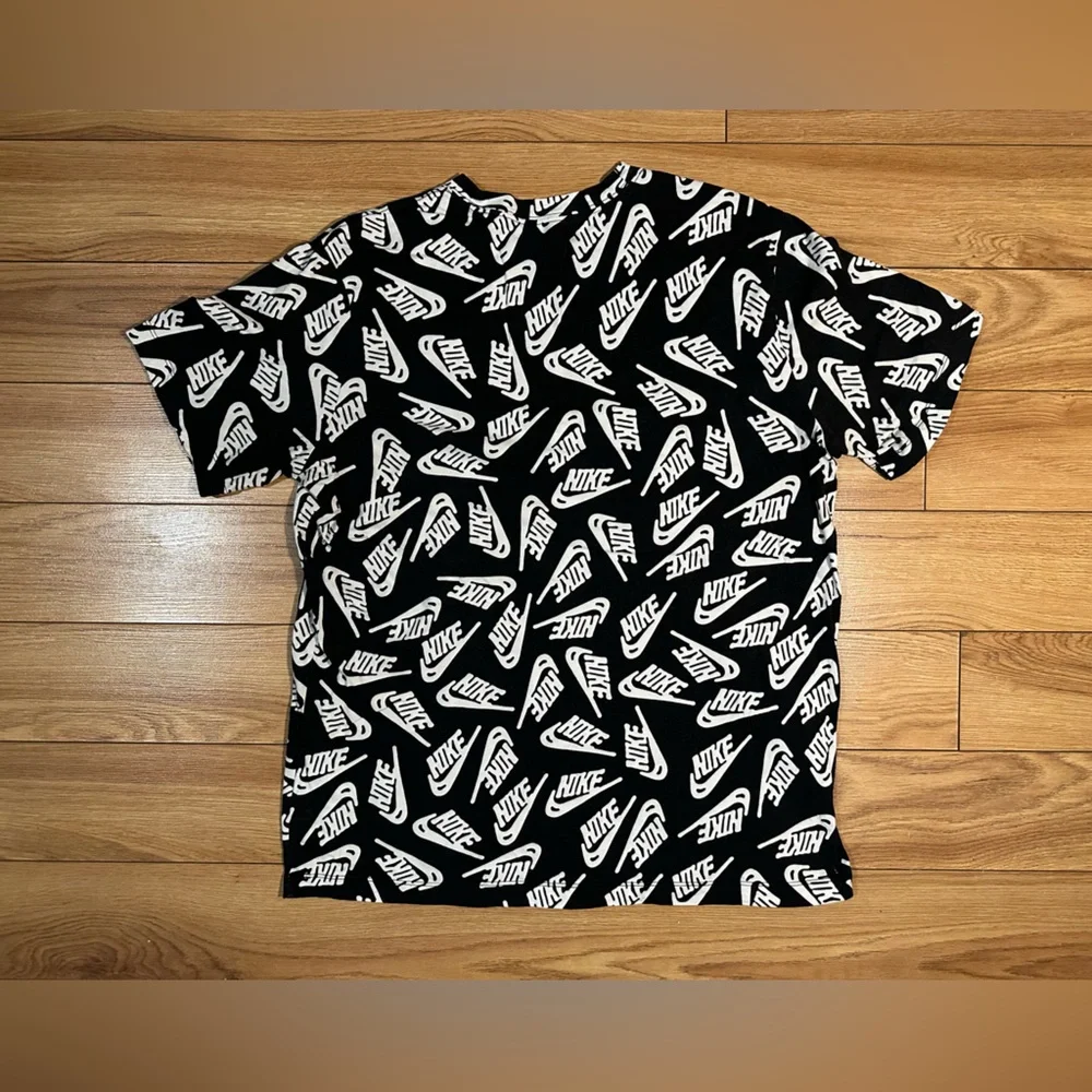 NIKE - NIKE AIR LOGOS - T-SHIRT - SIZE M - BLACK & WHITE - Picture 2 of 2